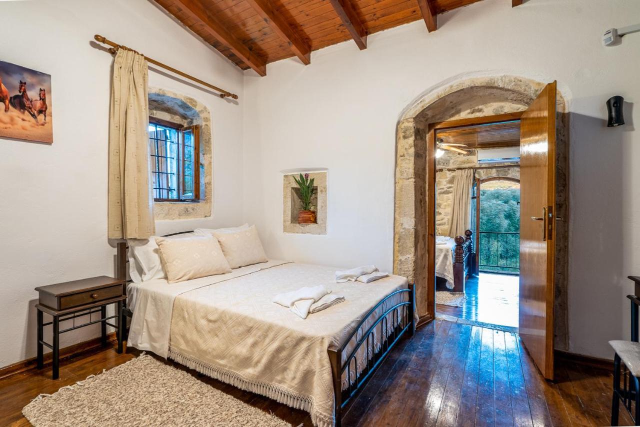 Villa Tzaniana Apomarma Exterior foto